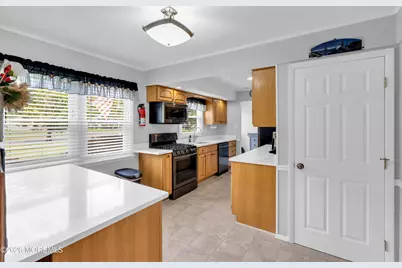 2 Coldspring Road, Freehold, NJ 07728 - Photo 19