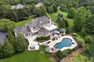7 Twin Lakes Dr, Manalapan Township, NJ 07726 - Photo 3