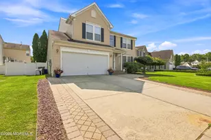 44 Pitch Pine Ln, Howell Township, NJ 07731 - Photo 3