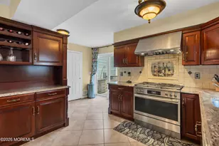 21 Concord Cir, Howell Township, NJ 07731 - Photo 9