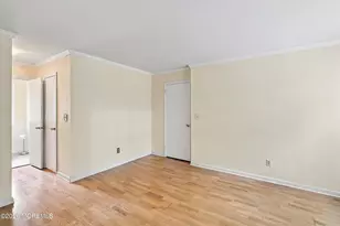 26 Malibu Dr, Eatontown, NJ 07724 - Photo 11