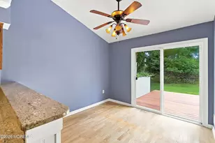 26 Malibu Dr, Eatontown, NJ 07724 - Photo 9