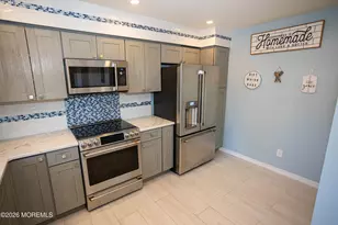 4 Cheltenham Pl, Sayreville, NJ 08872 - Photo 13