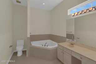 43 Bunker Hill Dr, Allentown, NJ 08501 - Photo 23