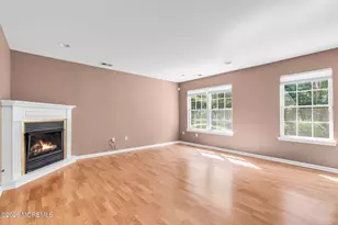 17 Forrest Ct, Tinton Falls, NJ 07753 - Photo 9