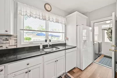 170 Forest Avenue, Keansburg, NJ 07734 - Photo 21