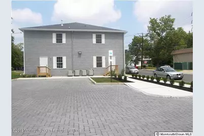 103 Drs James Parker Boulevard #D, Red Bank, NJ 07701 - Photo 3