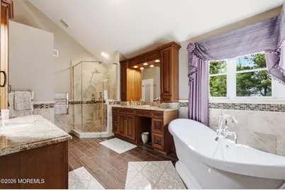 319 Valley View Circle, Freehold, NJ 07728 - Photo 25
