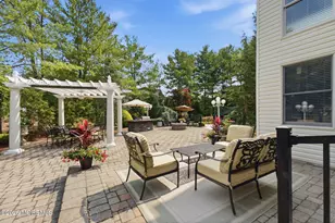 319 Valley View Cir, Freehold, NJ 07728 - Photo 39