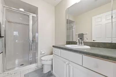 319 Valley View Circle, Freehold, NJ 07728 - Photo 33