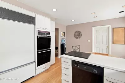 25 McCue Road, Morganville, NJ 07751 - Photo 11