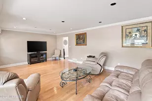 25 Mccue Rd, Morganville, NJ 07751 - Photo 7