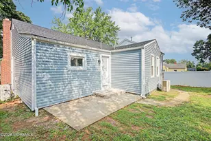 115 Clinton Pl, Tinton Falls, NJ 07724 - Photo 23