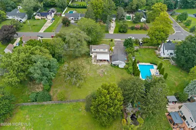 752 Park Avenue, Belford, NJ 07718 - Photo 33