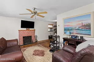 752 Park Ave, Belford, NJ 07718 - Photo 11