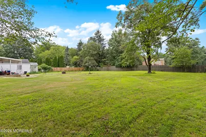 752 Park Avenue, Belford, NJ 07718 - Photo 35