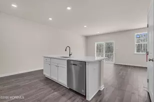 19 Mantoloking Dr, Jackson, NJ 08527 - Photo 3