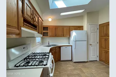 23 Brookside Way, Freehold, NJ 07728 - Photo 7