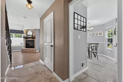 39 Kentucky Way, Freehold, NJ 07728 - Photo 5