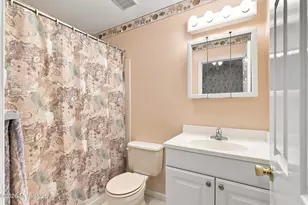 25 Wyeth Dr, Freehold, NJ 07728 - Photo 13