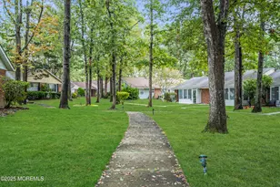 36A Cambridge Ct, Lakewood, NJ 08701 - Photo 5
