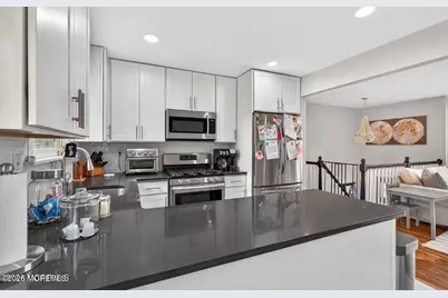 618 Illinois Avenue, Brick, NJ 08724 - Photo 9
