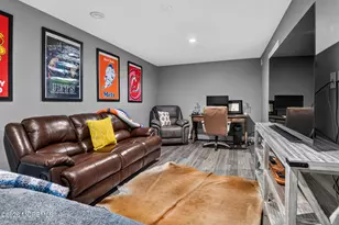 44 Tower Hill Dr, Red Bank, NJ 07701 - Photo 19