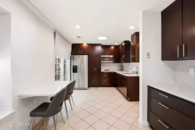 291 Zachary Court, Lakewood, NJ 08701 - Photo 11