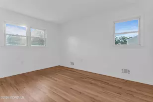 2001 Oakhurst Pkwy, Oakhurst, NJ 07755 - Photo 17