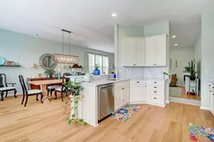 2 Williamsburg Ct, Upper Freehold Township, NJ 08501 - Photo 15