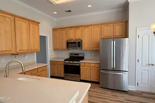 42 Greenways Ln, Lakewood, NJ 08701 - Photo 3