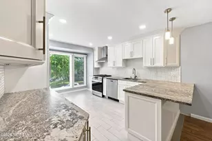 128 Ambassador Dr, Red Bank, NJ 07701 - Photo 11