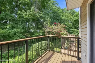 128 Ambassador Dr, Red Bank, NJ 07701 - Photo 15