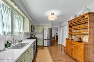 204 Monroe Ave, Spring Lake, NJ 07762 - Photo 7