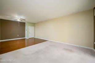 633 Sophee Ln, Lakewood, NJ 08701 - Photo 3