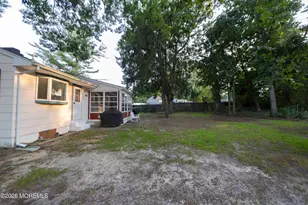826 Bartlett Pl, Toms River Township, NJ 08753 - Photo 21