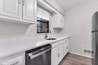 708 Wellington Place, Matawan, NJ 07747 - Photo 15