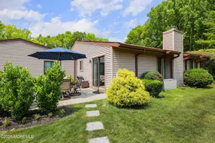 52 Eastport Ct, Red Bank, NJ 07701 - Photo 3