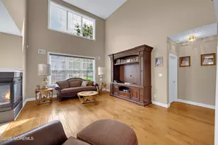 330 Van Dusen Dr, Marlboro Township, NJ 07746 - Photo 5