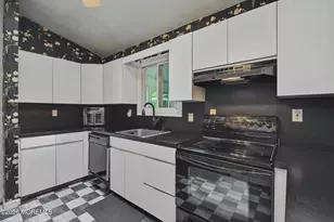 35 Buckingham Dr, Jackson, NJ 08527 - Photo 9