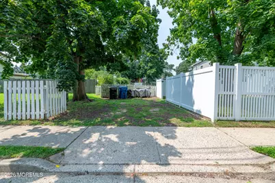 517 W Front Street, Red Bank, NJ 07701 - Photo 21