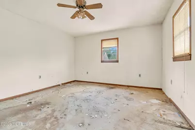 712 Monmouth Parkway, North Middletown, NJ 07748 - Photo 23