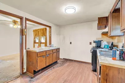 712 Monmouth Parkway, North Middletown, NJ 07748 - Photo 9