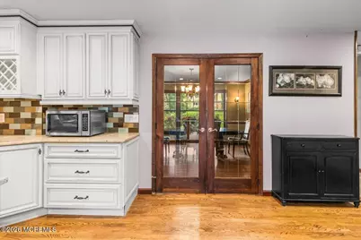 49 Pheasant Run, Freehold, NJ 07728 - Photo 15