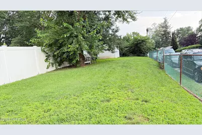 104 Burlington Avenue, Leonardo, NJ 07737 - Photo 5