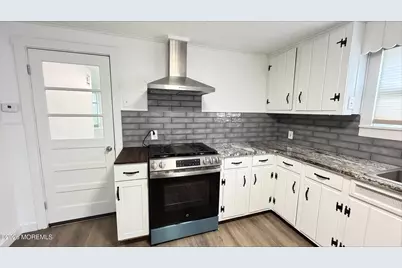 104 Burlington Avenue, Leonardo, NJ 07737 - Photo 13