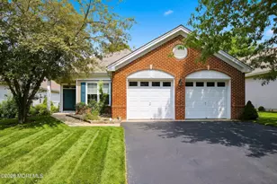18 Bellflower Dr, Lakewood, NJ 08701 - Photo 1