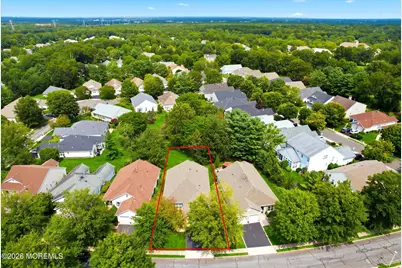 18 Bellflower Drive, Lakewood, NJ 08701 - Photo 3