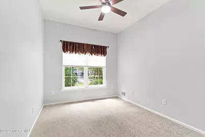 18 Bellflower Drive, Lakewood, NJ 08701 - Photo 25
