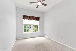 18 Bellflower Dr, Lakewood, NJ 08701 - Photo 25
